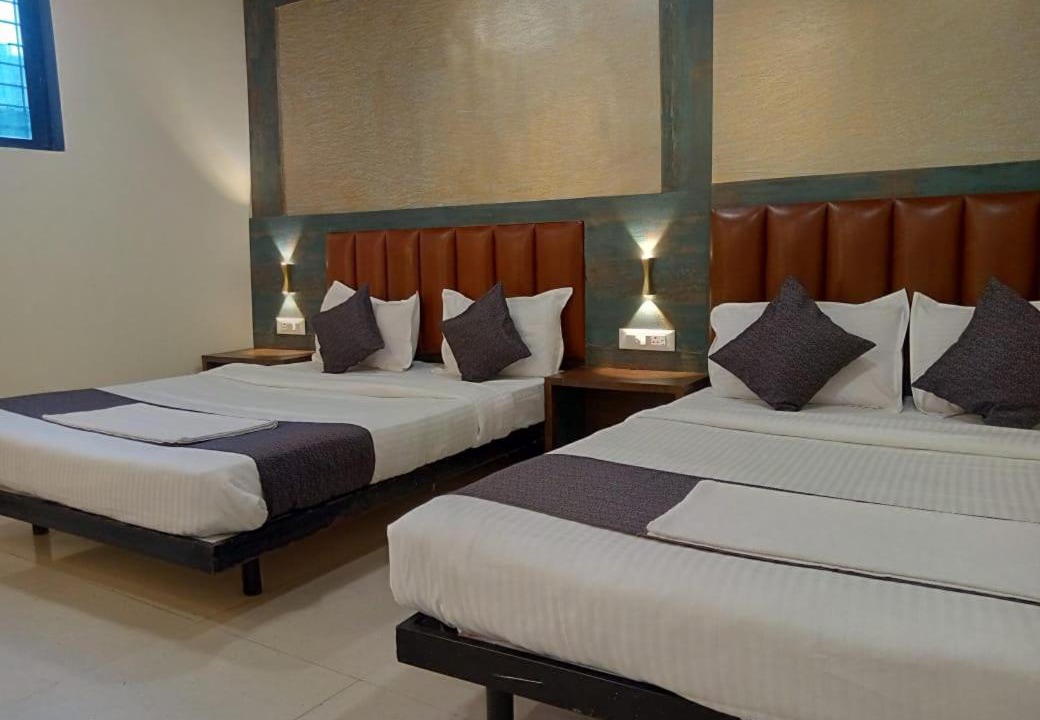 Photo of Bedroom in Kandiwali West
