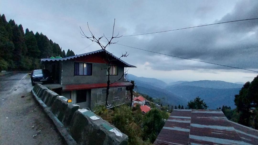Photo of Others in Darjeeling