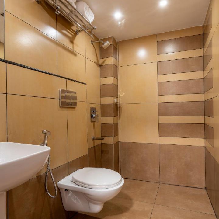Photo of Bathroom in Onamthuruth
