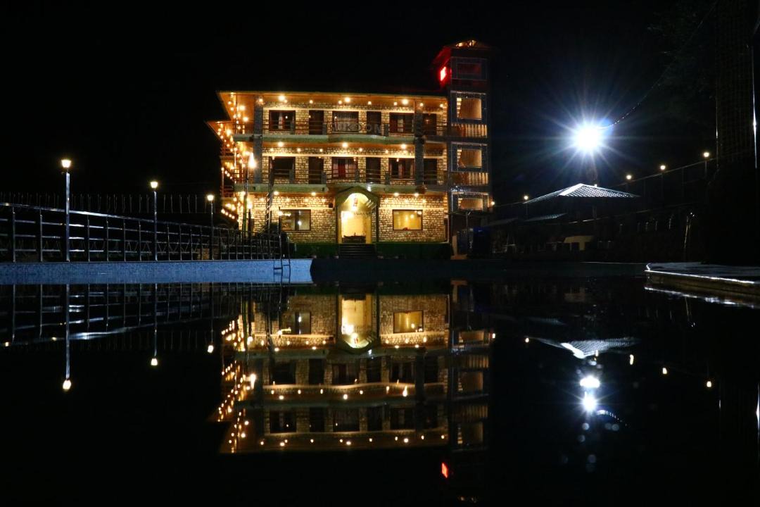 Photo of Buildings in Shivanandi