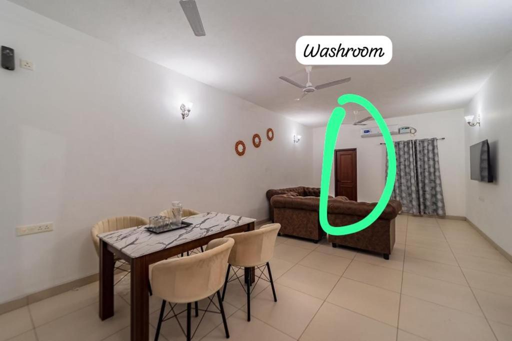 Photo of Livingroom in White Town