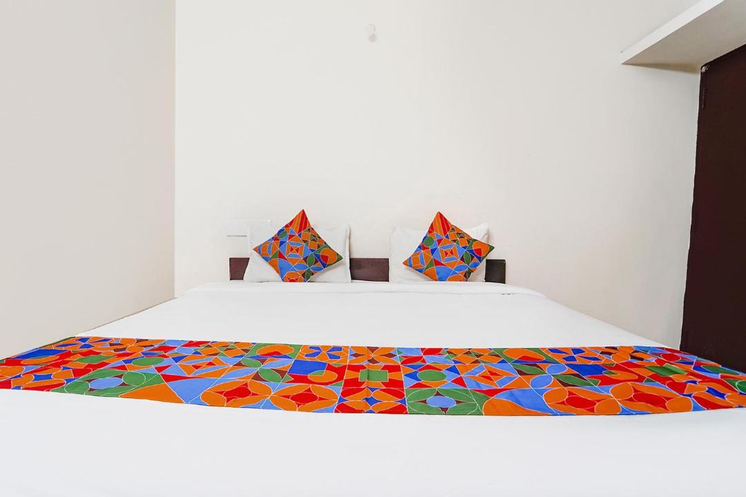 Photo of Bedroom in Valasaravakkam