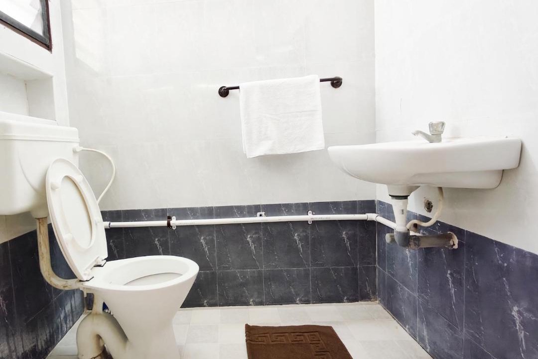 Photo of Bathroom in Tiruchirappalli