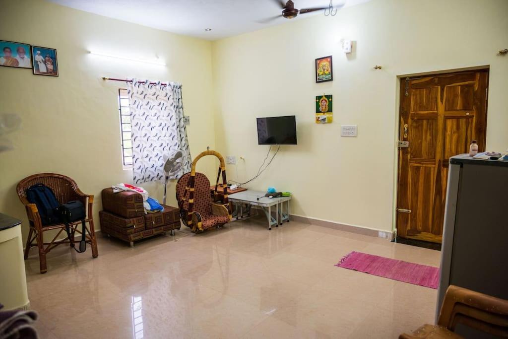Photo of Livingroom in Allapakkam
