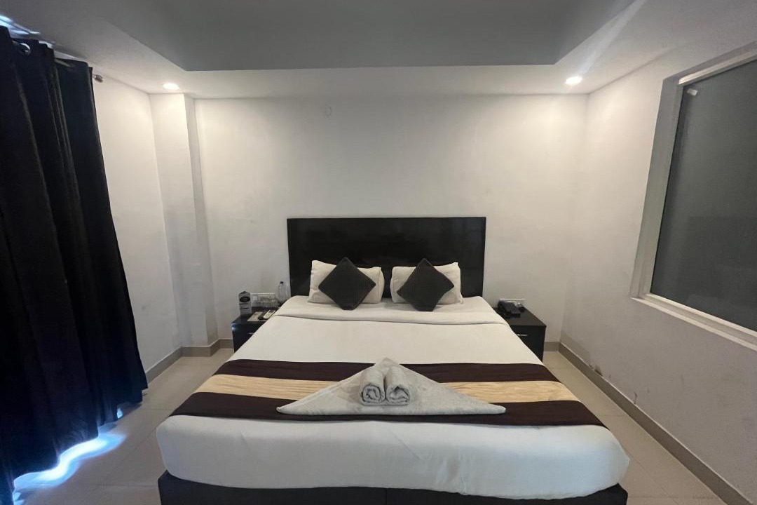Photo of Bedroom in DLF Phase 5