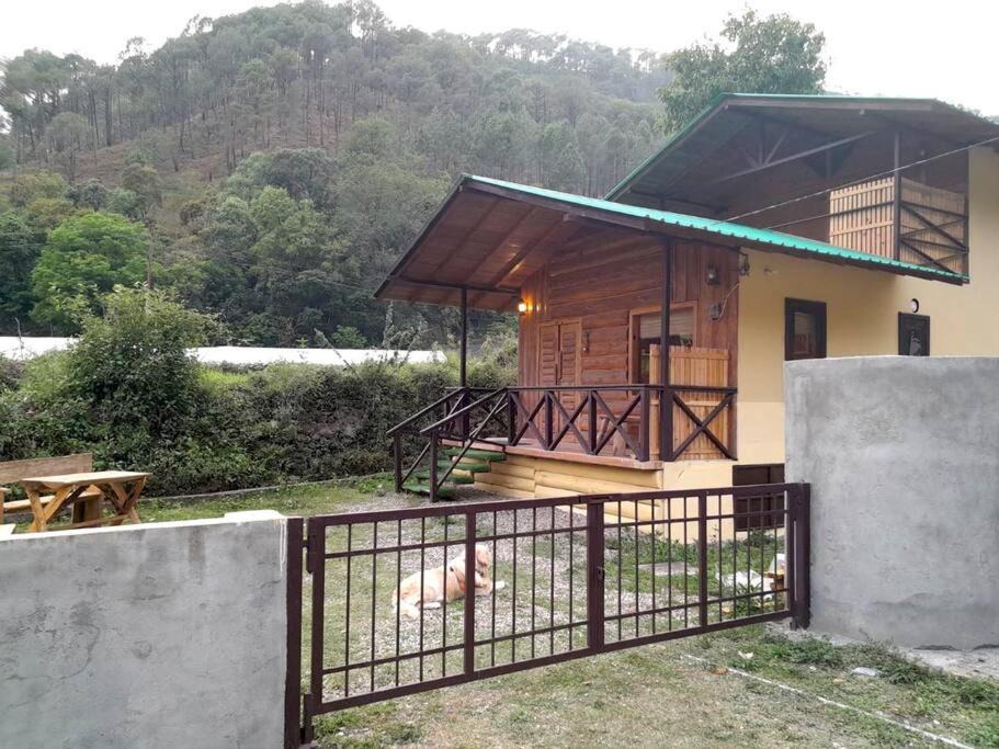 Photo of Buildings in Bhimtal