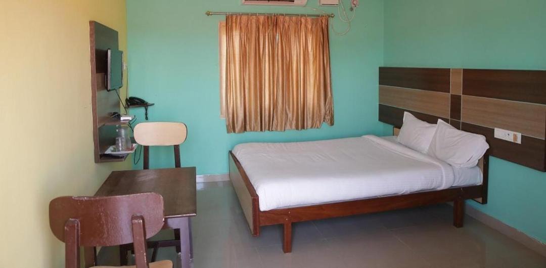 Photo of Bedroom in Mahabalipuram Beach