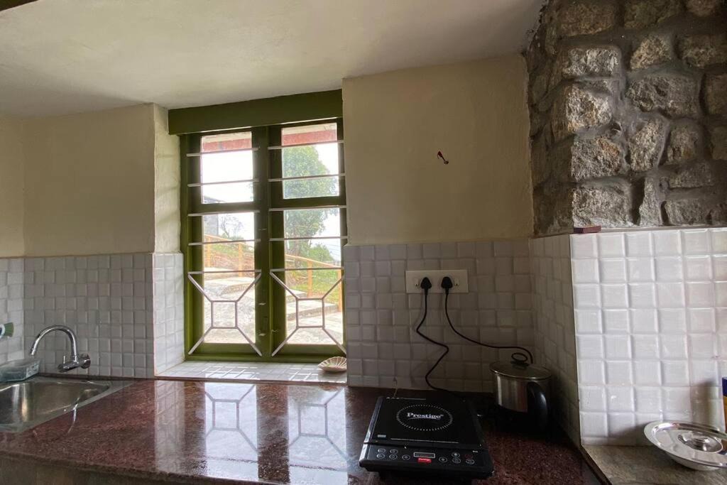 Photo of Kitchen in Naduvattam
