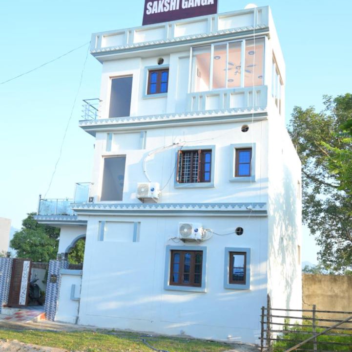 Photo of Buildings in Rishikesh