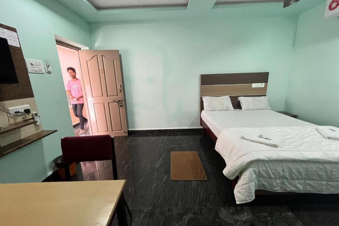 Photo of Bedroom in Mahabalipuram Beach