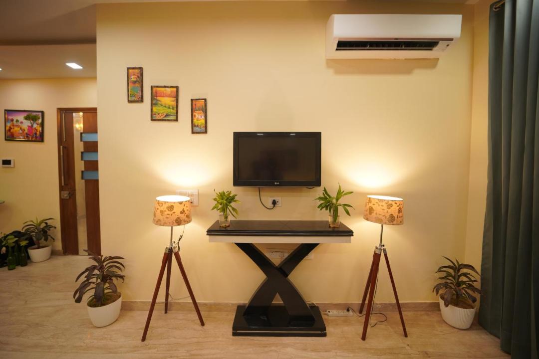 Photo of Livingroom in DLF Phase 5