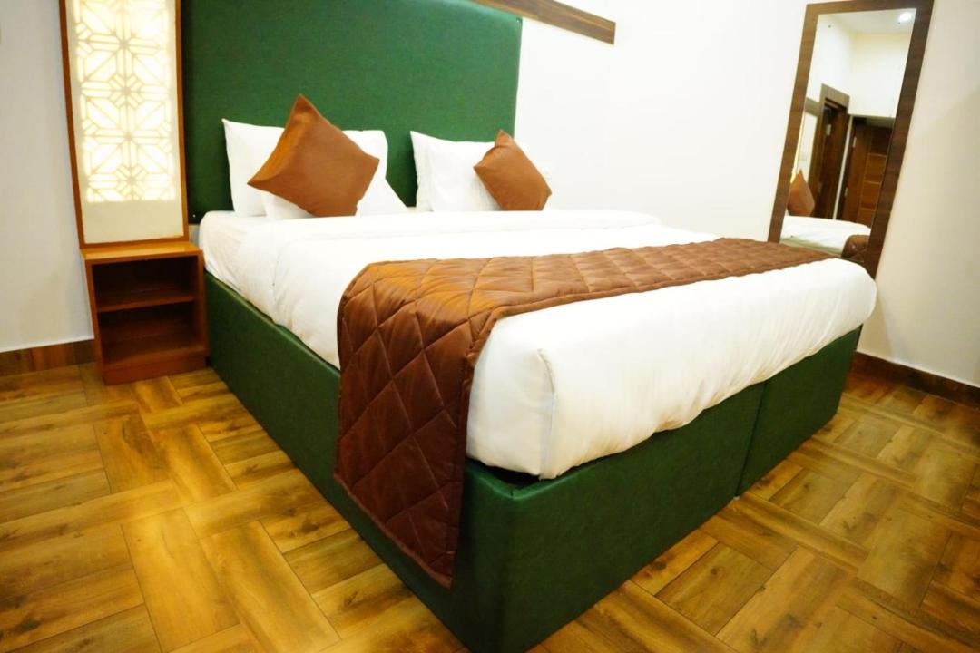 Photo of Bedroom in Somvarpet