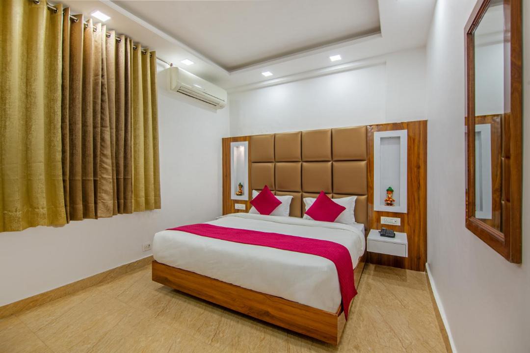 Photo of Bedroom in Karol Bagh