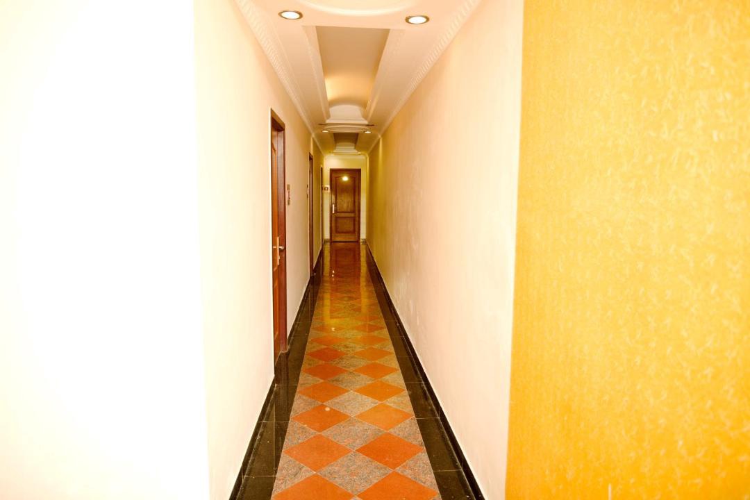 Photo of Others in Periamet