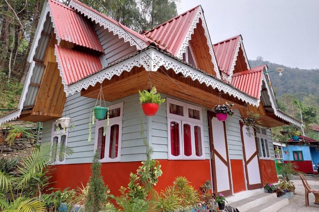 Photo of Buildings in Kurseong