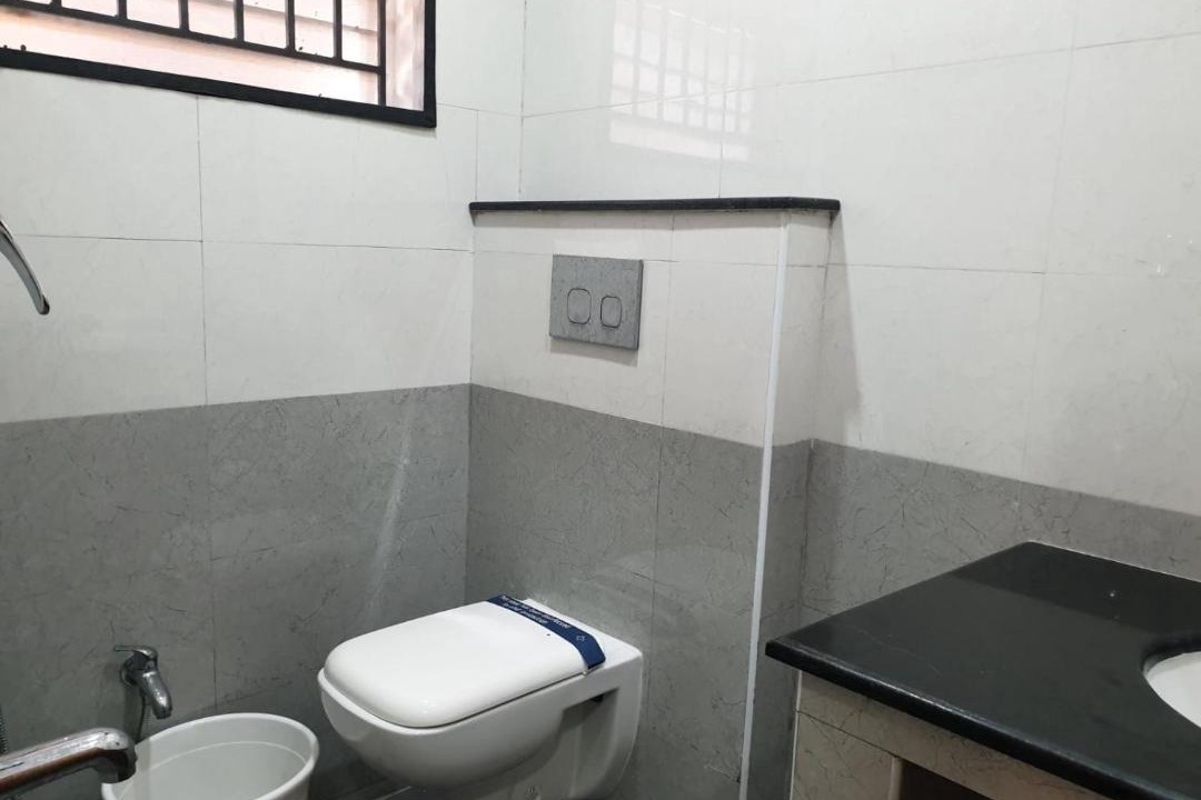 Photo of Bathroom in Tiruchirappalli