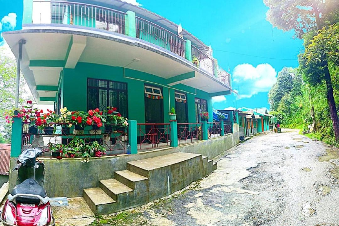 Photo of Buildings in Kurseong
