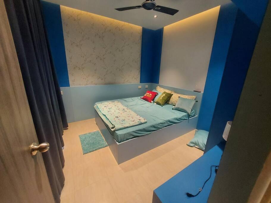 Photo of Bedroom in Kelambakkam