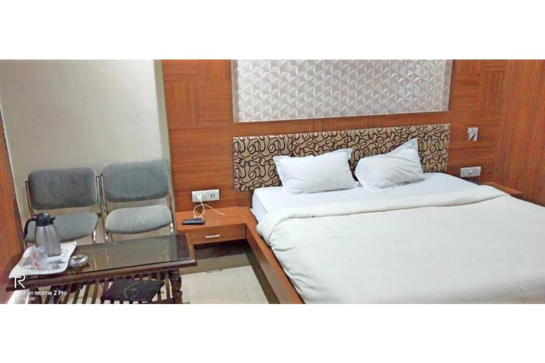 Photo of Bedroom in Deoghar
