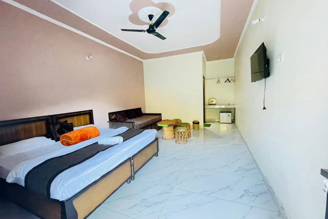 Photo of Bedroom in Chamoli