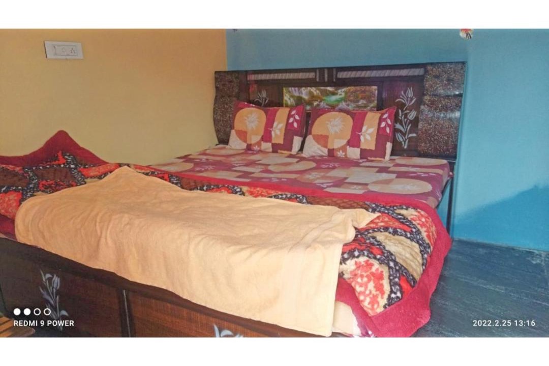 Photo of Bedroom in Ukhimath
