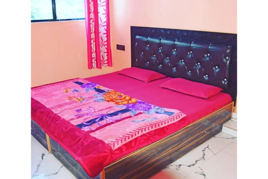 Photo of Bedroom in Pipalkoti