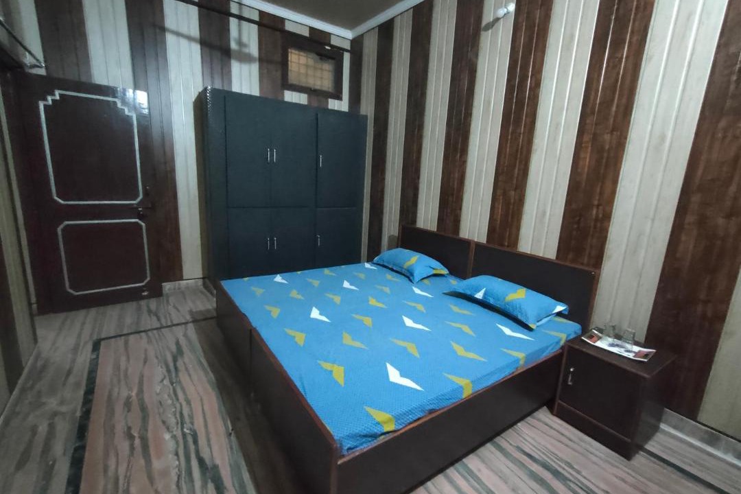 Photo of Bedroom in Mayapur