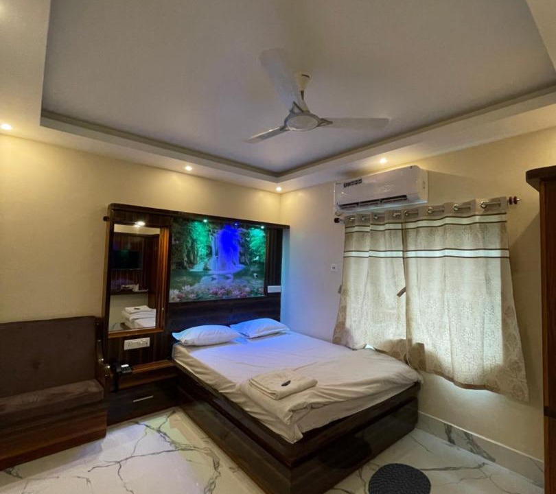 Photo of Bedroom in Tarapith