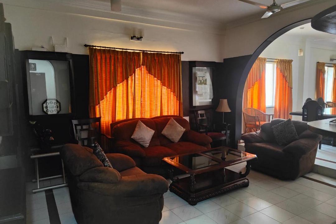 Photo of Livingroom in Thousand Lights West