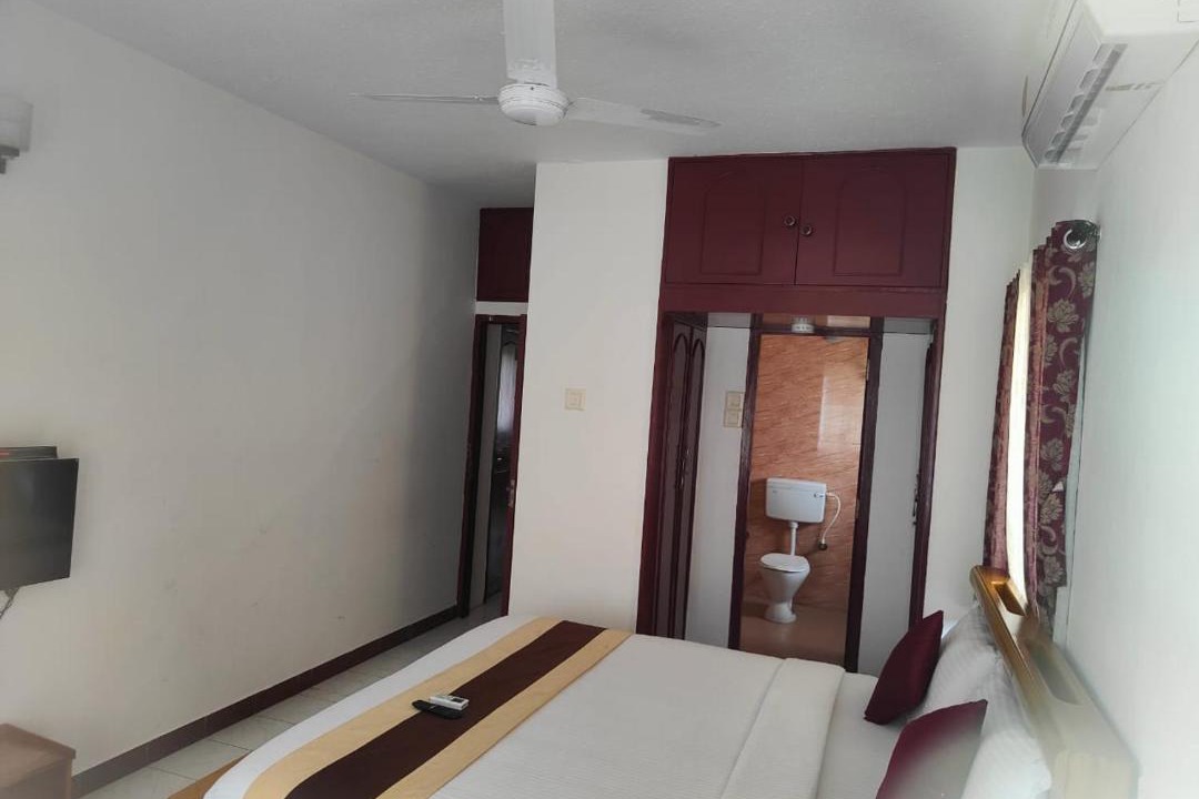 Photo of Bedroom in Thousand Lights West