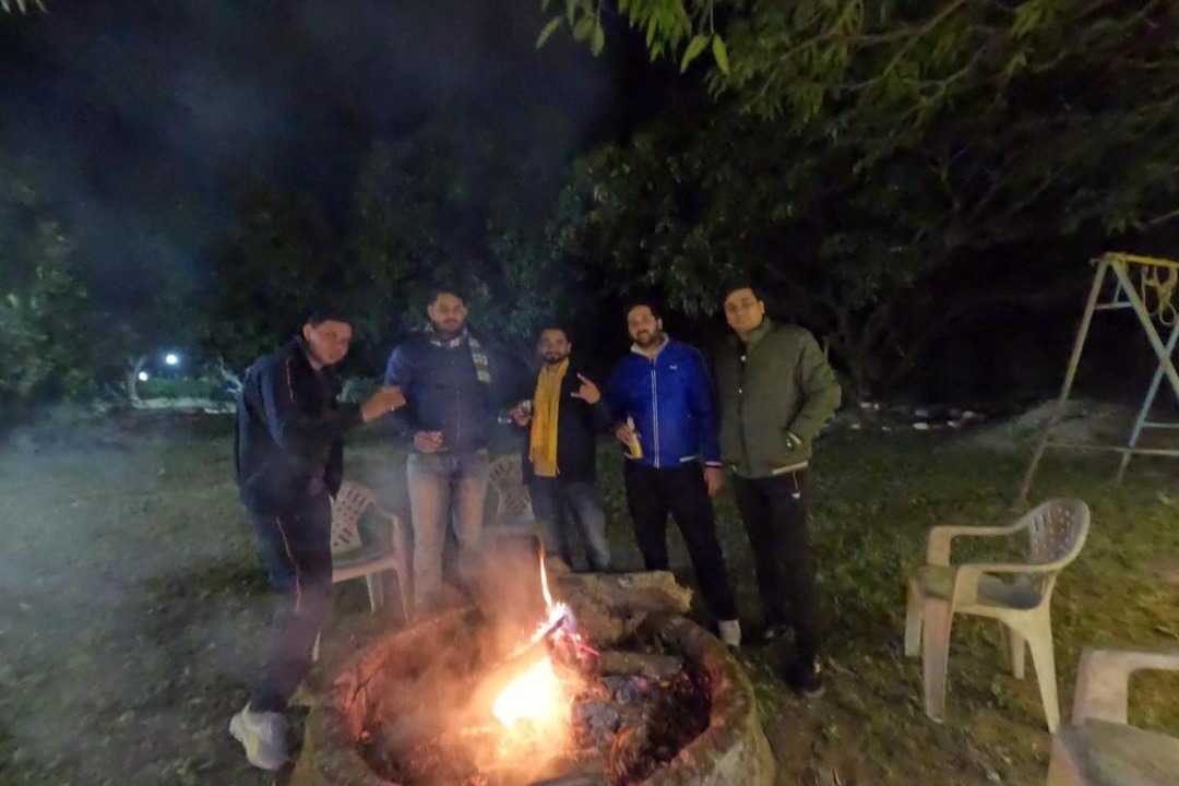 Photo of Others in Garjia