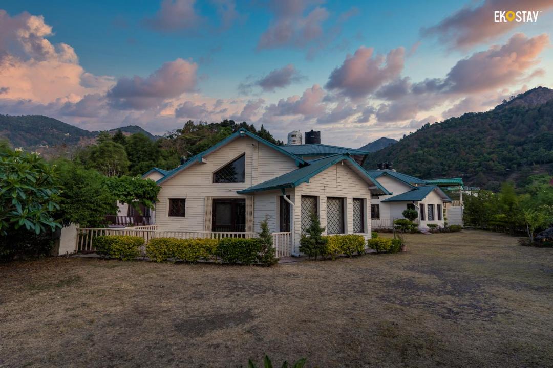 Photo of Buildings in Nainital