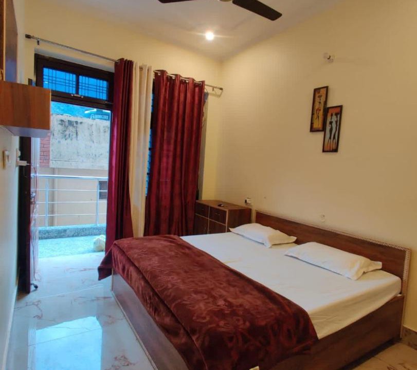 Photo of Bedroom in Tapovan