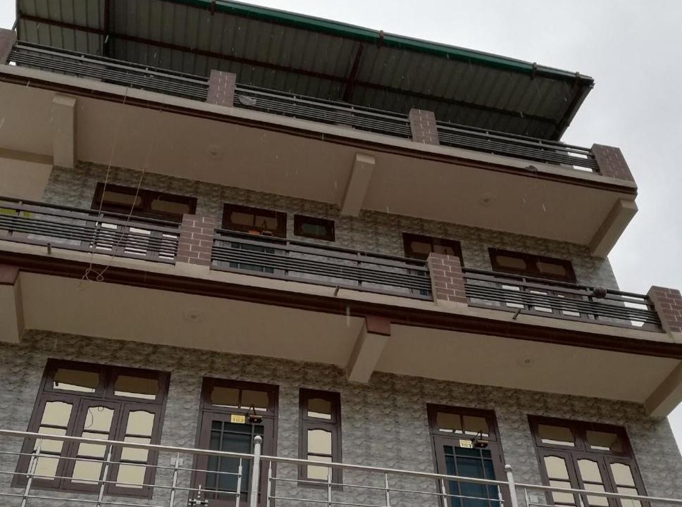 Photo of Buildings in Tapovan