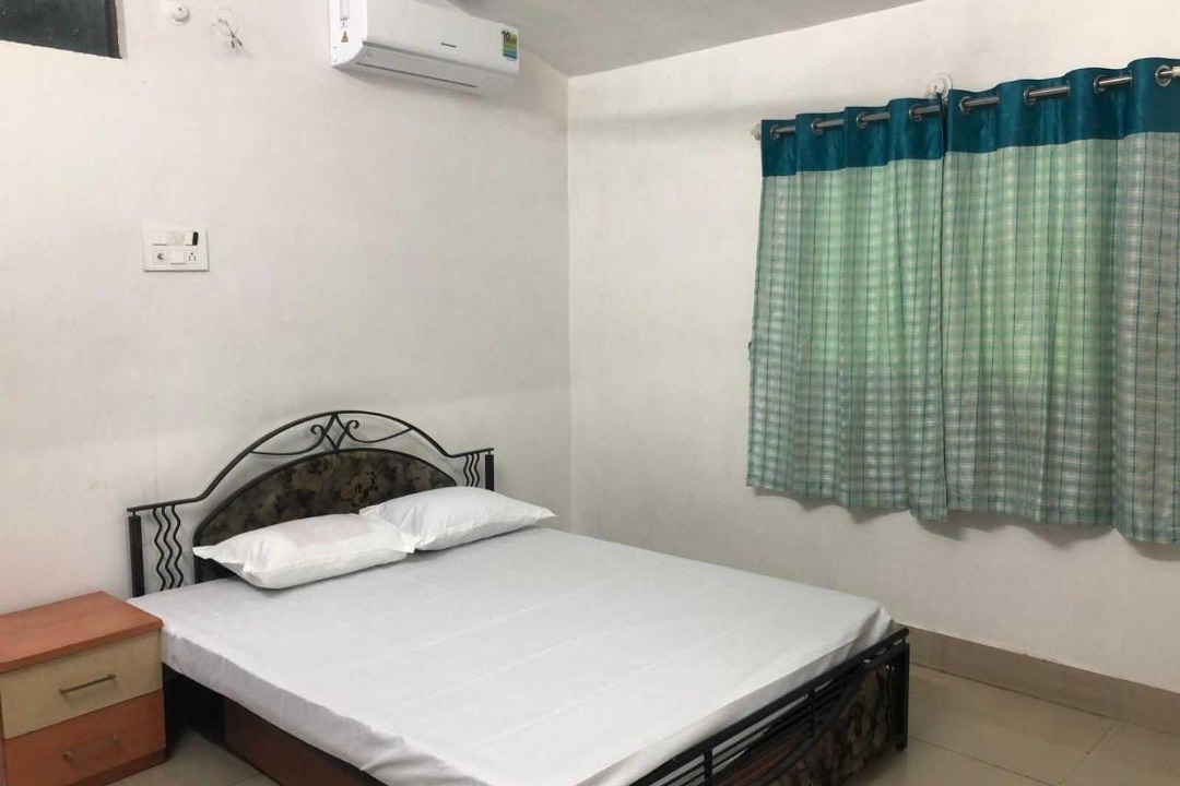 Photo of Bedroom in Kalmeshwar