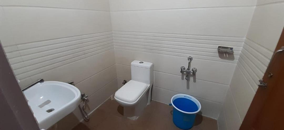Photo of Bathroom in Ooty