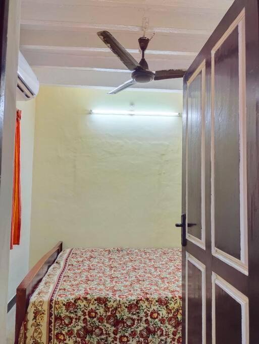 Photo of Bedroom in Pondicherry Beach
