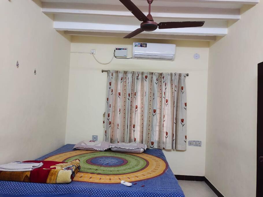 Photo of Bedroom in Pondicherry Beach
