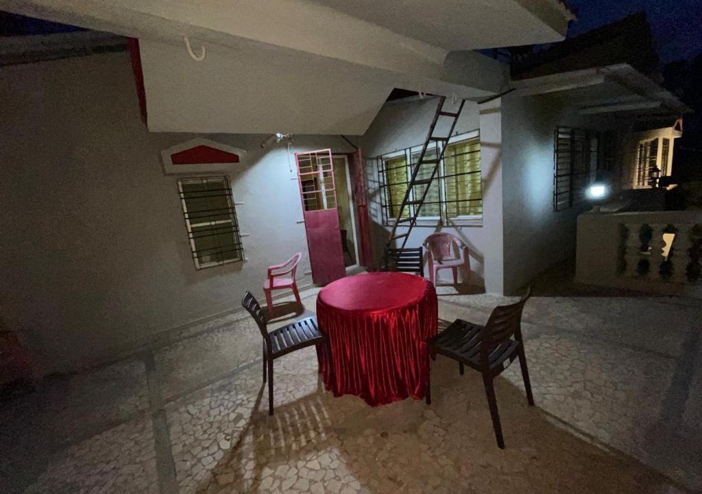 Photo of Livingroom in Bhilar