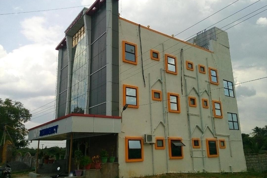 Photo of Buildings in Katpadi