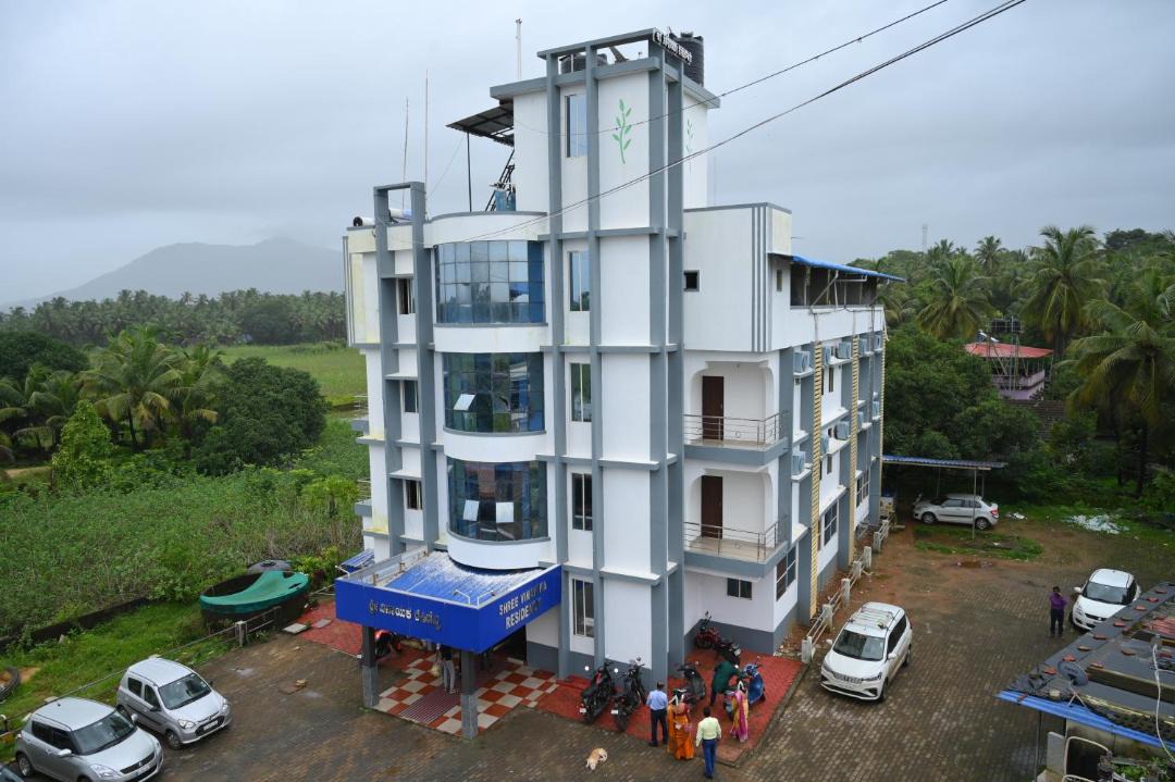 Photo of Others in Murudeshwara