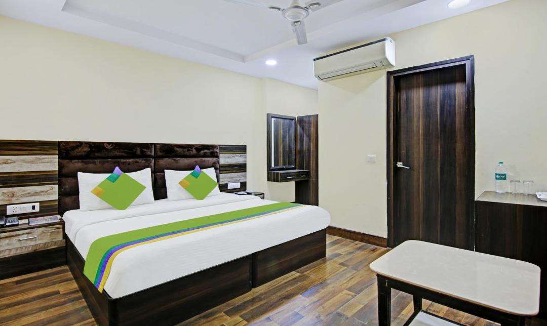 Photo of Bedroom in Karol Bagh