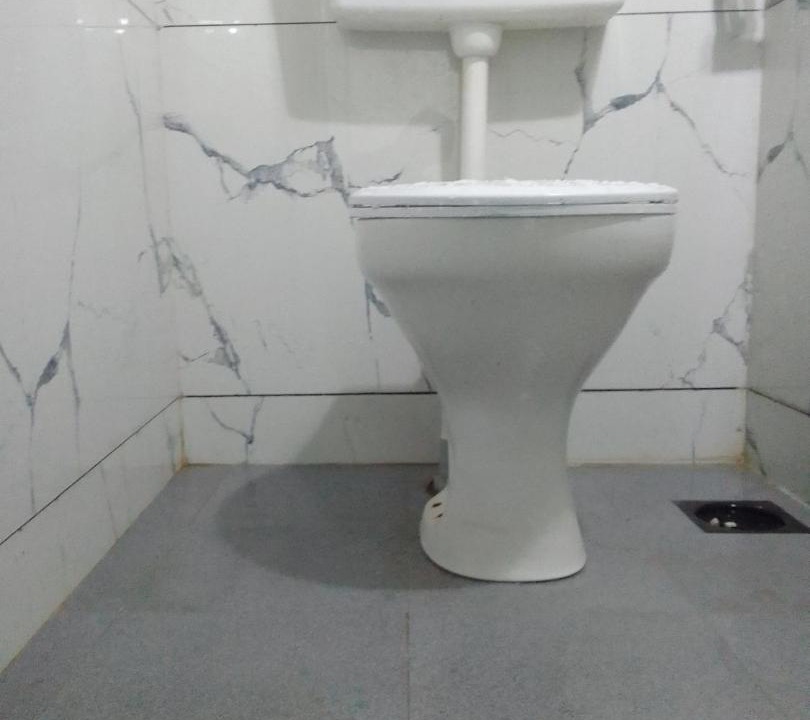 Photo of Bathroom in Prabhadevi