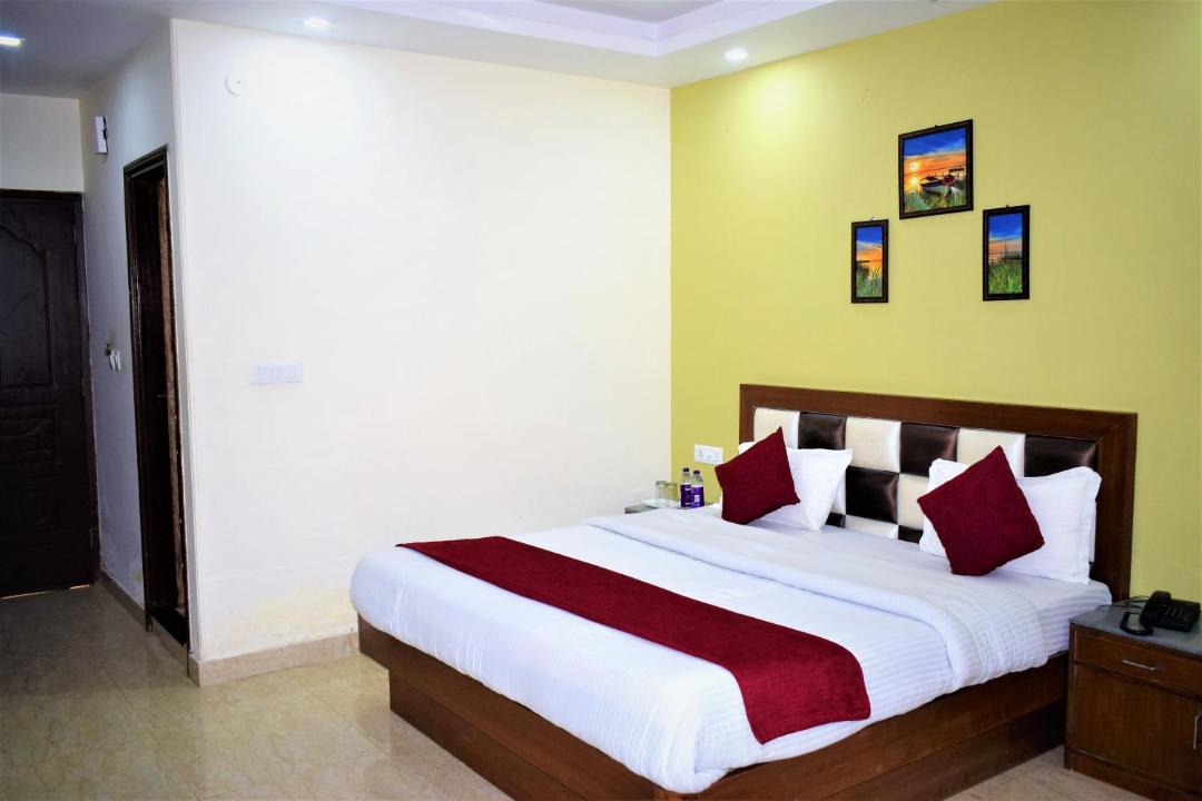 Photo of Bedroom in The Mall Road
