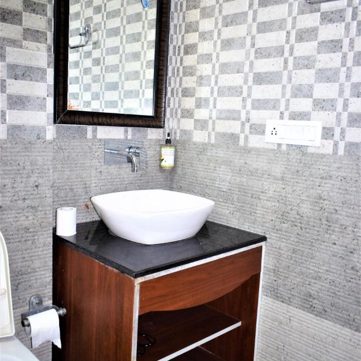 Photo of Bathroom in The Mall Road