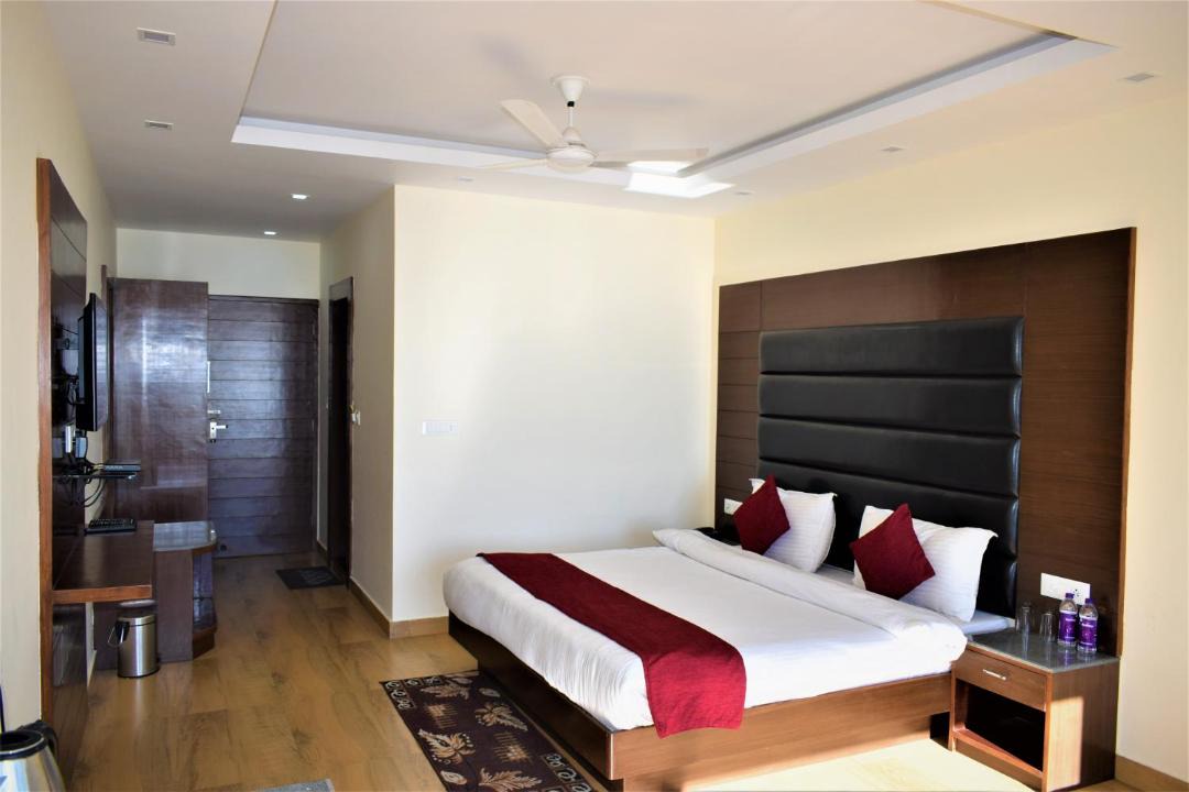 Photo of Bedroom in The Mall Road