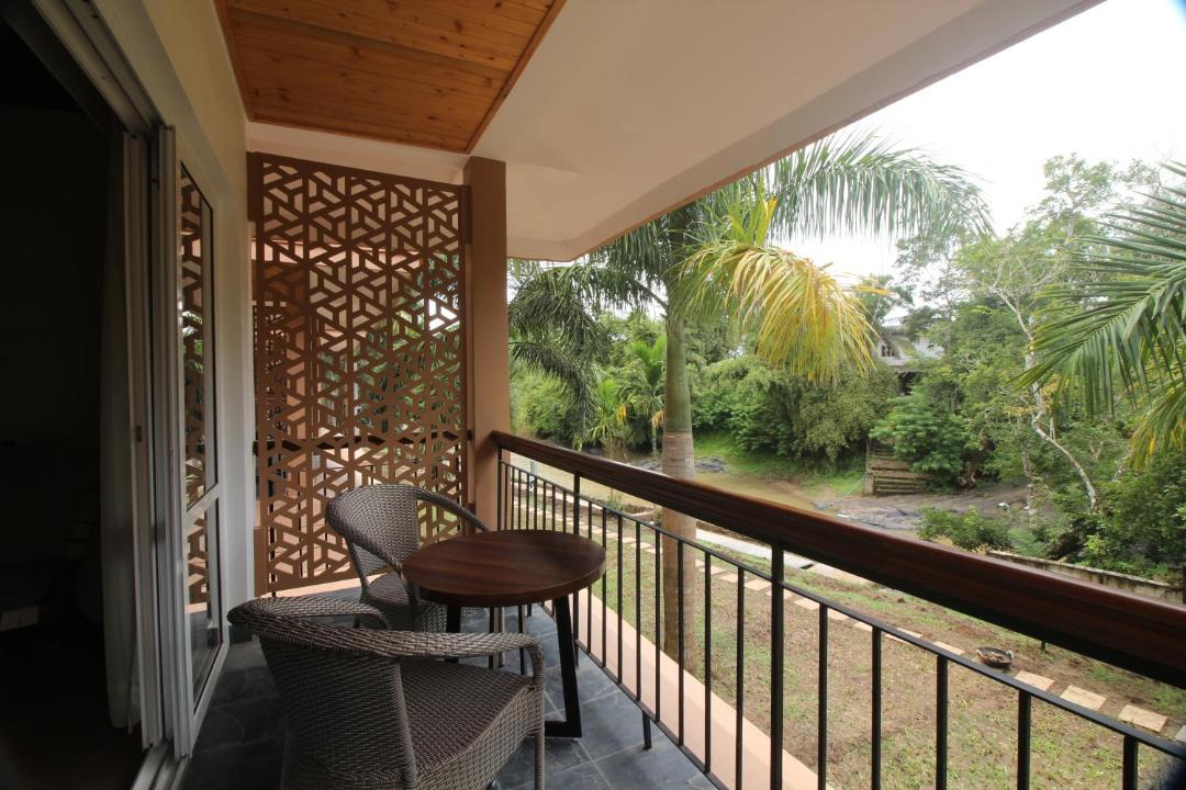 Photo of Patio Balcony in Bavali