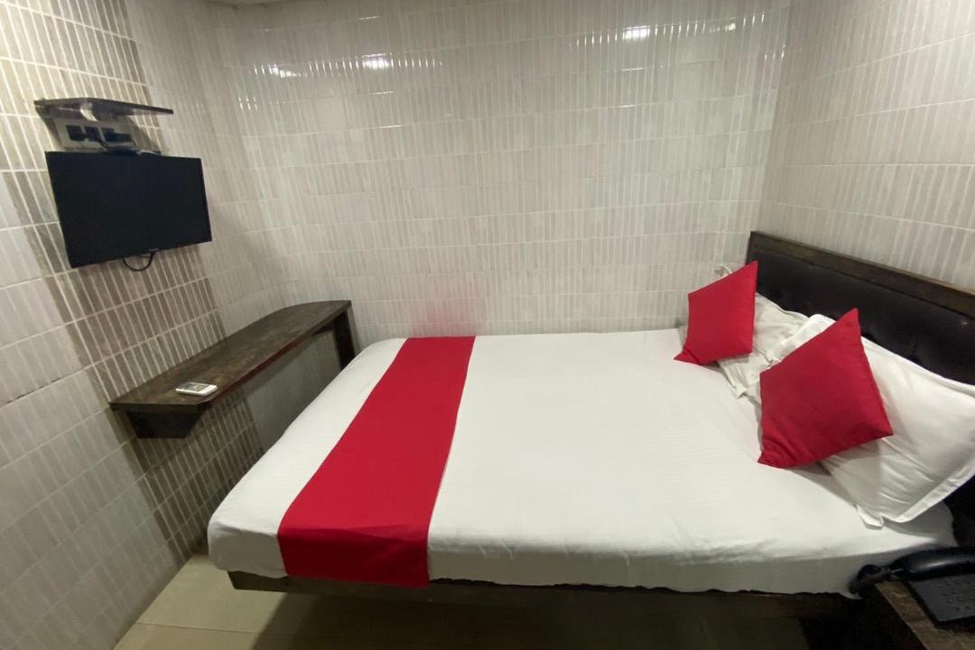 Photo of Bedroom in Dadar East