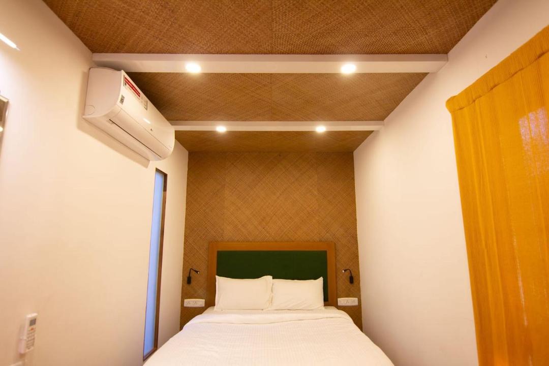 Photo of Bedroom in Valasaravakkam