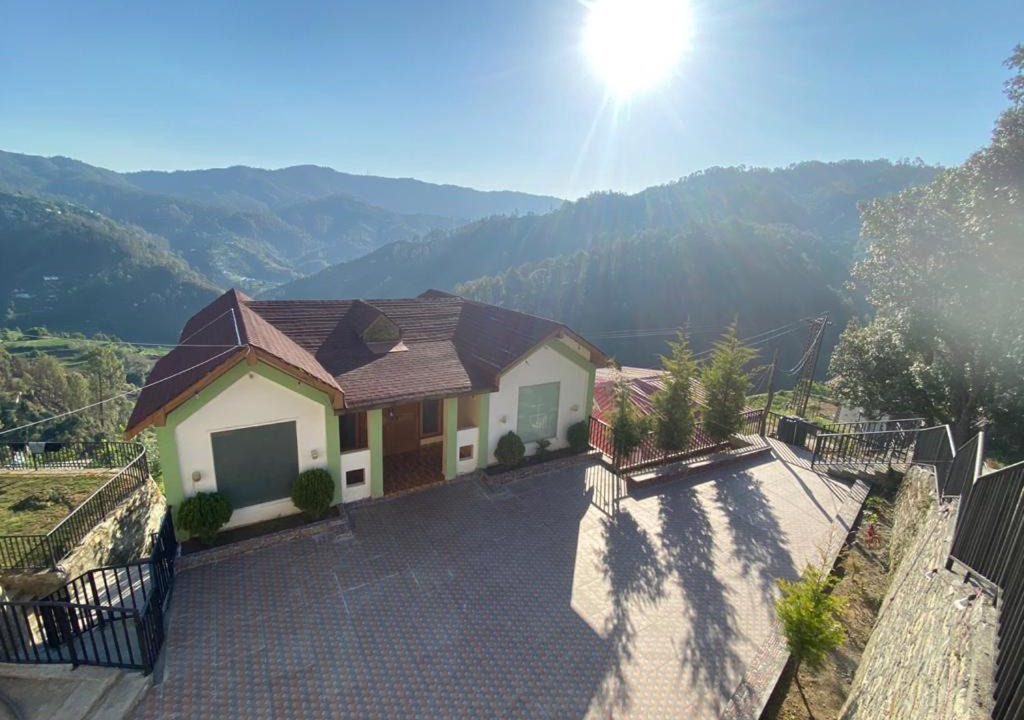 Photo of Buildings in Bhimtal